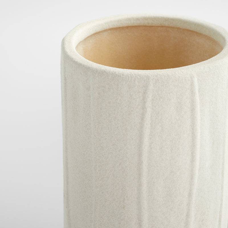 Astreae Handcrafted Table Vase 1