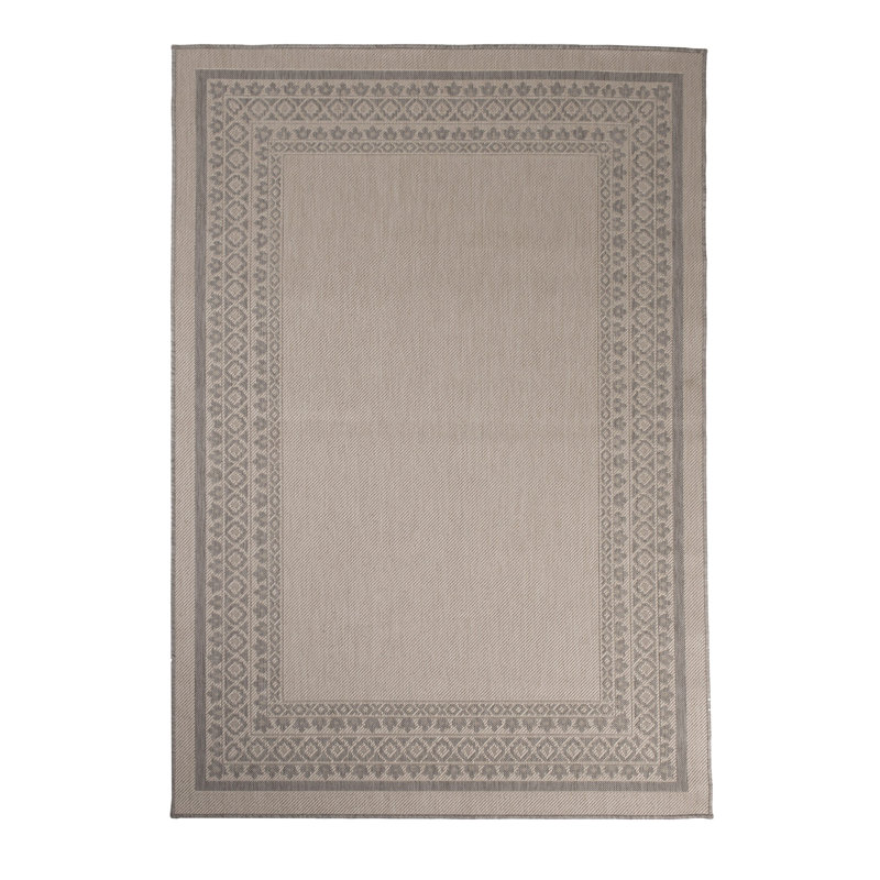 Walczak Oriental Indoor / Outdoor Rug, Rectangle 2' x 3'
