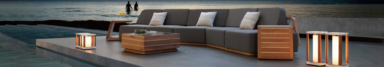 Mobile hero