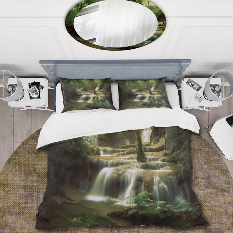 Ensemble de housse de couette en microfibre / polyester Waterfall In Dense Forest II Bedding