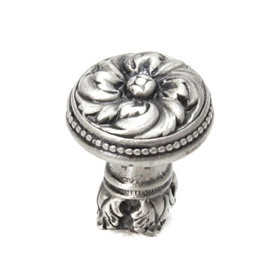Acanthe et bouton perlé avec base de colonne de style rosette