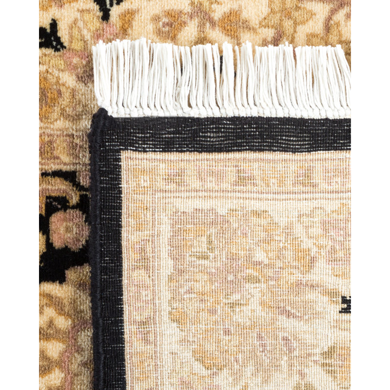 Classic One-of-a-Kind 2' 7" X 8' 7" Hand Knotted Area Rug