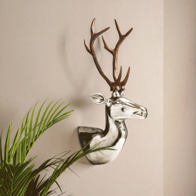 Wall Decor on Metal