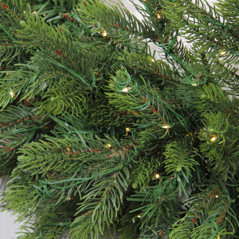 Guirlande de Noël artificielle de sapin noble à DEL 9 'x 9 "avec lumières blanches chaudes