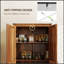 Armoire de cuisine polyvalente de style campagnard avec tablettes réglables et portes de grange pour des solutions de rangement élégantes