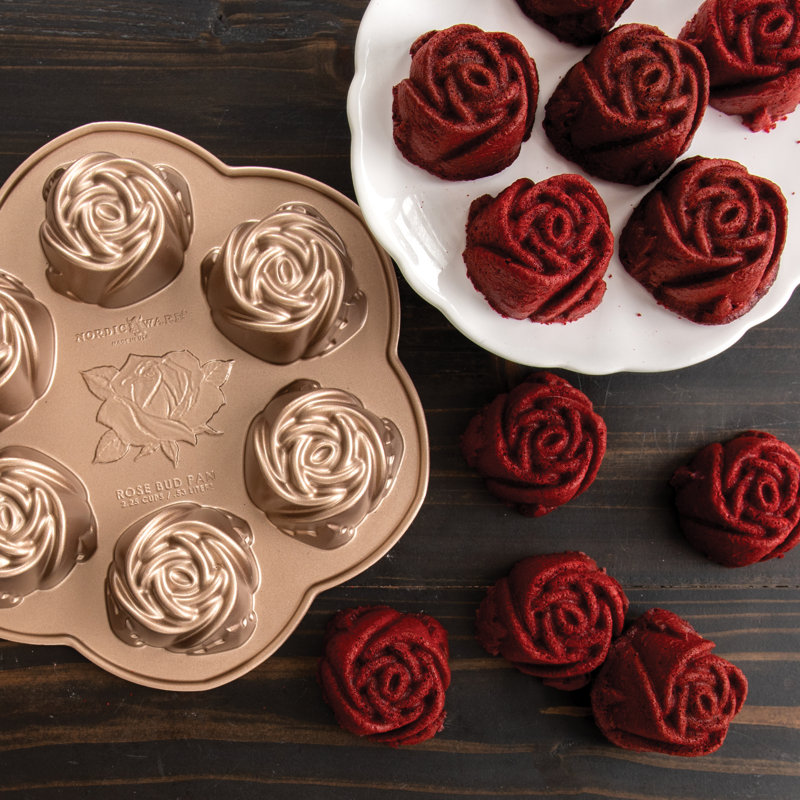 Nordic Ware Non-Stick Round Mini Rose Bud Cake Pan