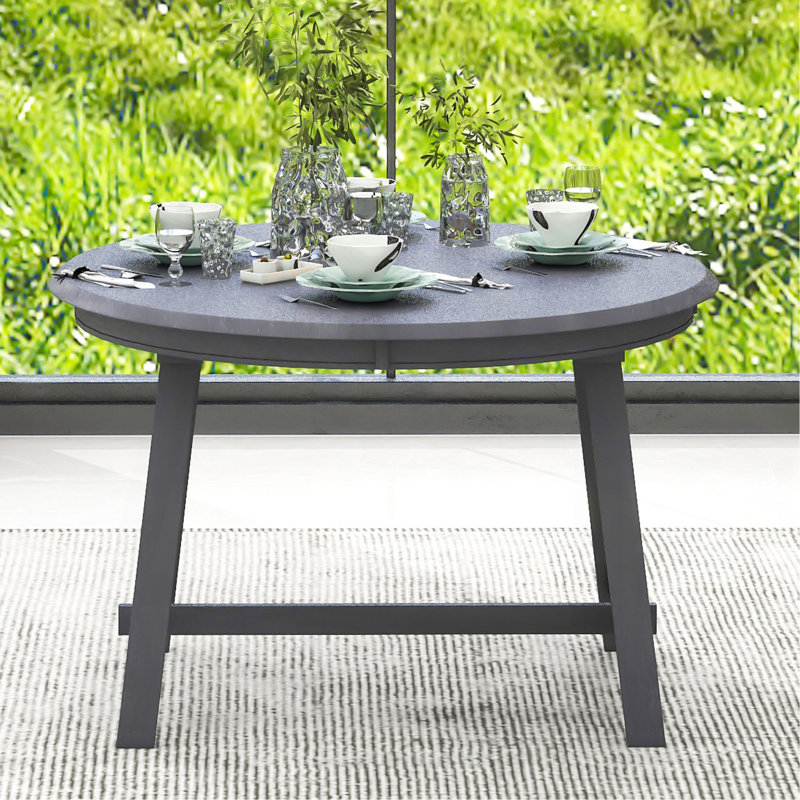Table de salle à manger en bois