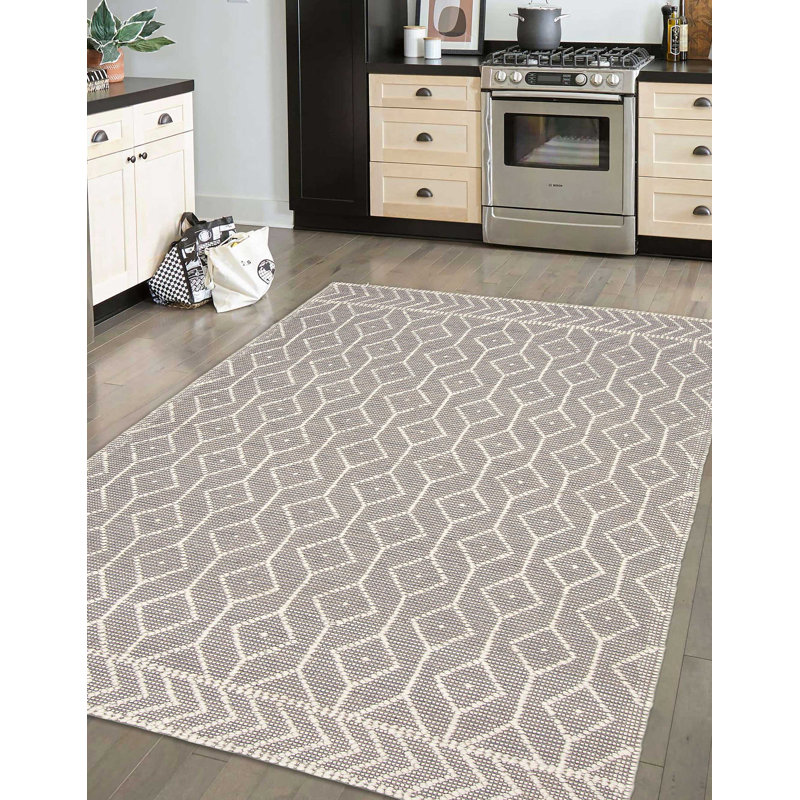 Tapis taupe unique 4 pi 11 po x 7 pi 10 po Demeir