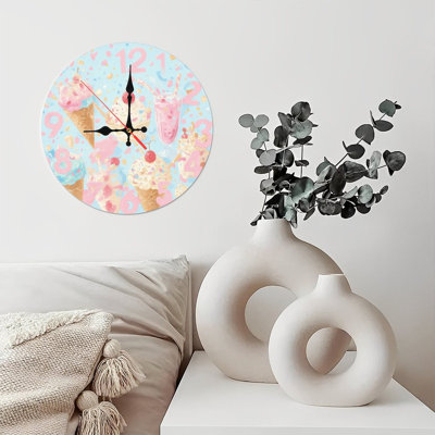 Horloge de dessert avec gâteries à la crème glacée