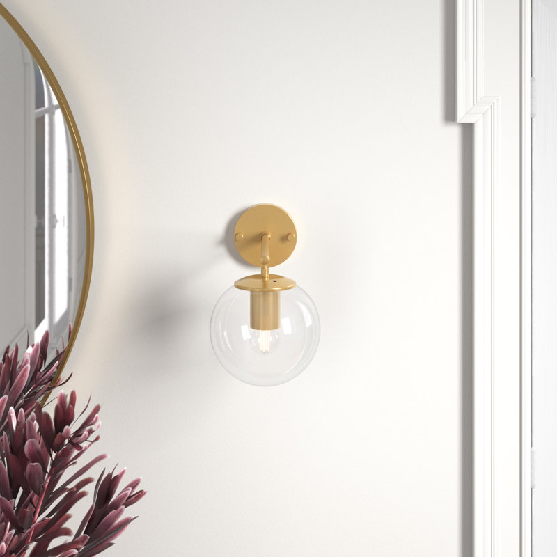 Lampe murale élégante, finition dorée moderne, 9,8 x 9,4 x 9,4 pouces | Corps en métal durable avec capuchon en verre | Douille E14, 40 W maximum | Parfait pour les décors scandinaves et glamour, solution d'éclairage élégante pour n'importe quelle pièce