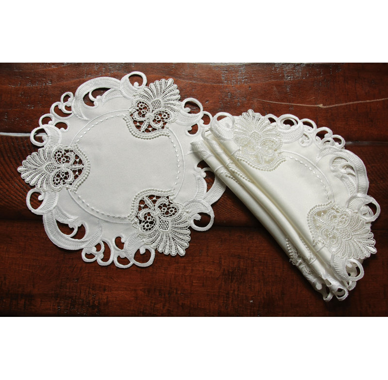 Doilie nappe brodée dentelle Ossett