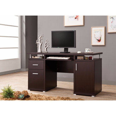 Bureau d'ordinateur en tyrène