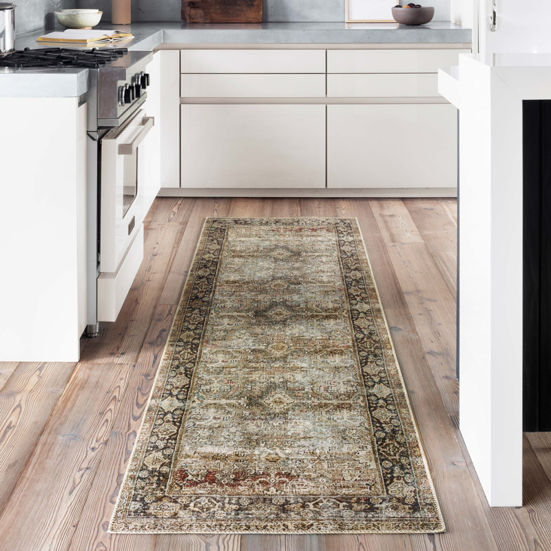 Giacinto Oriental Indoor Rug, Runner 2'6" x 7'6"