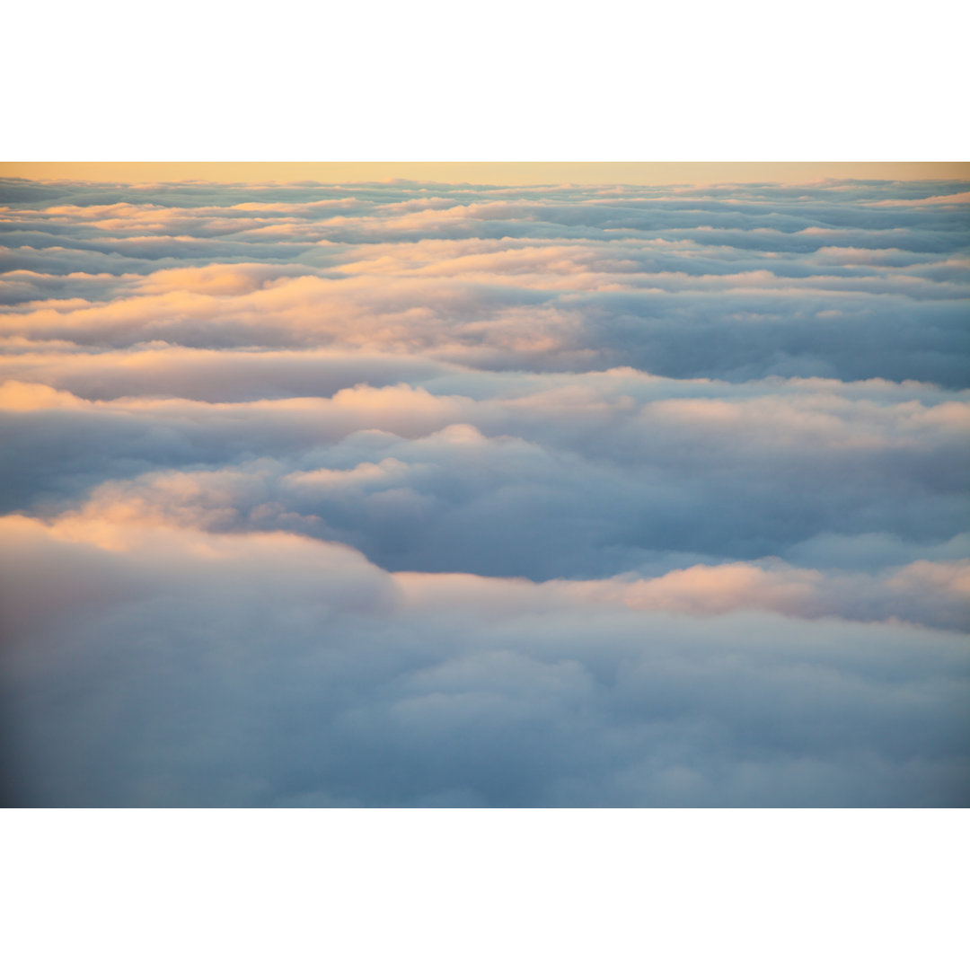 Wolkenlandschaft von oben - Leinwandbild