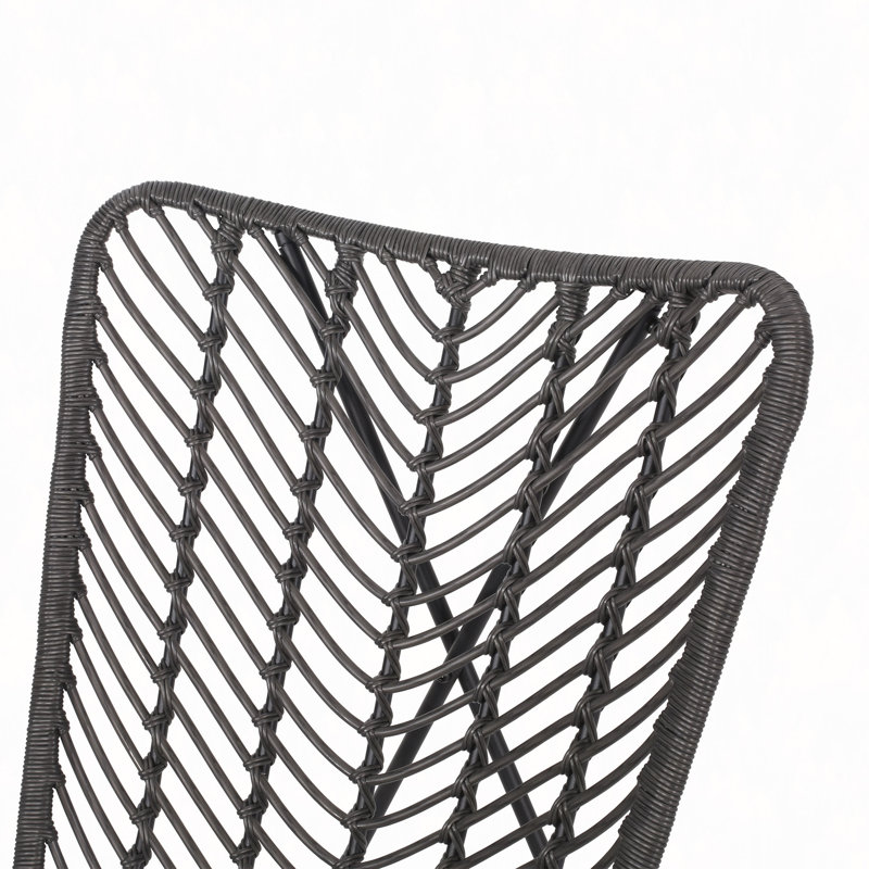 Chaise Gatlin, Gris