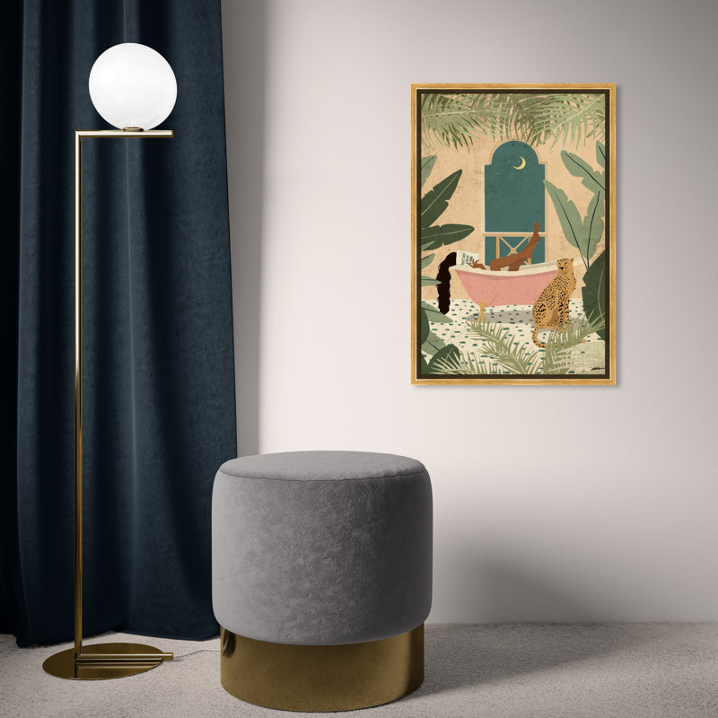 Jungle Bathtime Lounge - Impression sur toile, Toile encadrée, H 36 po x l 24 po, Doré