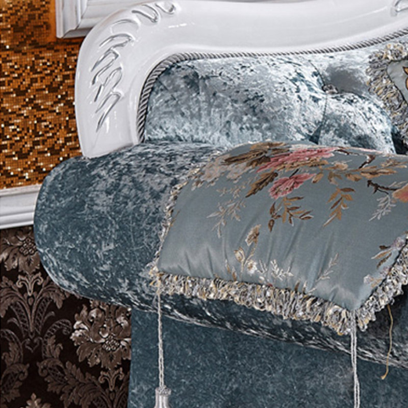 Fauteuil capitonné en tissu de luxe European Light