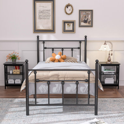 Kempst Steel Piece Bedroom Set
