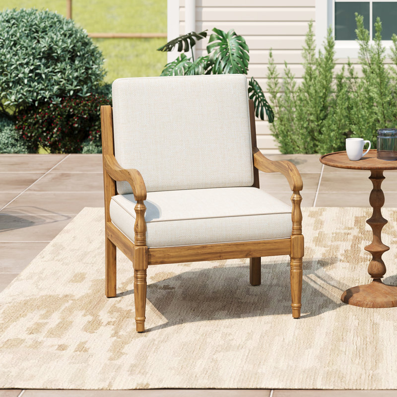 Chaise longue de patio en bois d'acacia avec coussins amovibles Gobnait