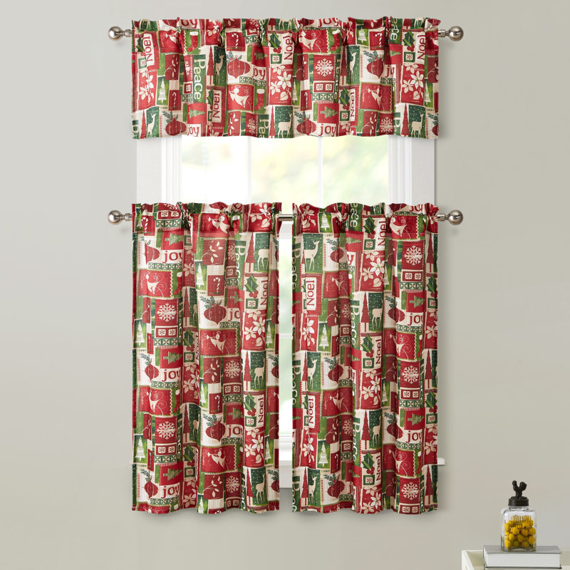 Ensemble de rideau de cuisine 3 pièces The Holiday Aisle® Home Holiday Patch Noel