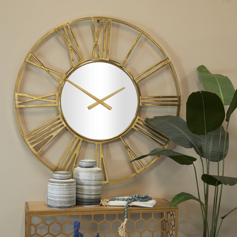 Romsey Metal Wall Clock, Large, Gold