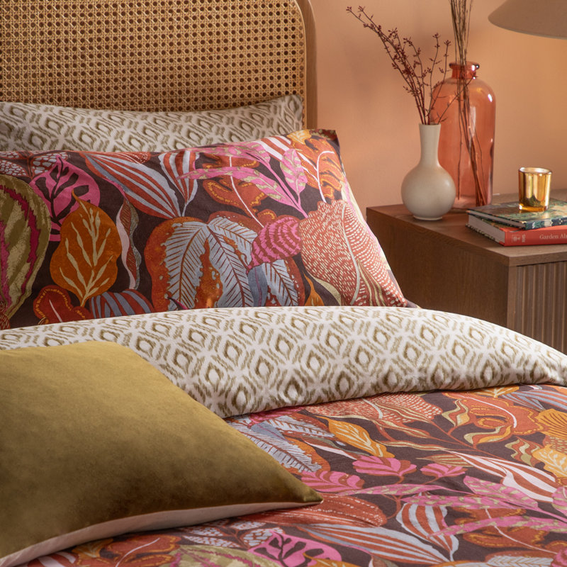 Utopia Polyester Floral Duvet Cover Set with Pillowcases, King Duvet Cover + 2 King Pillowcases