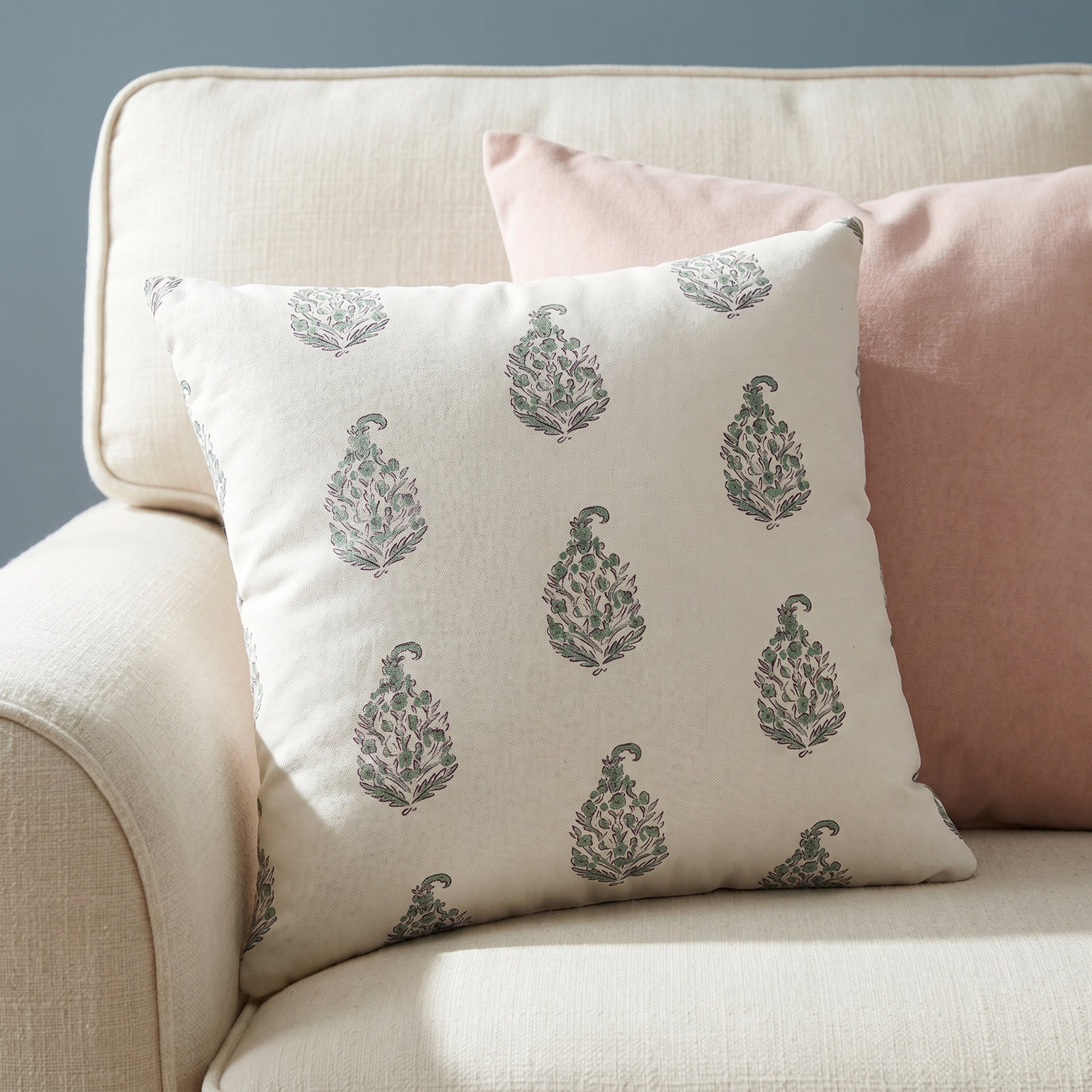 Imogen 22" x 22" Cotton Pillow Cover and Insert, 18" x 18", Polyester