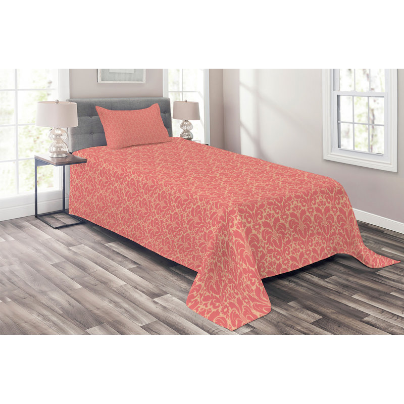 Monochrome Traditional Floral Coverlet, Twin Bedspread + 1 Sham