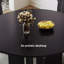 Table et chaises vintage rétro de style crème-100683227-100683228