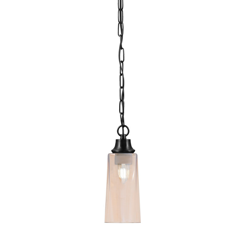 Luminaire suspendu Norwich illustré en noir mat avec verre opale blanc H 5 po x 9,75 po, Amber