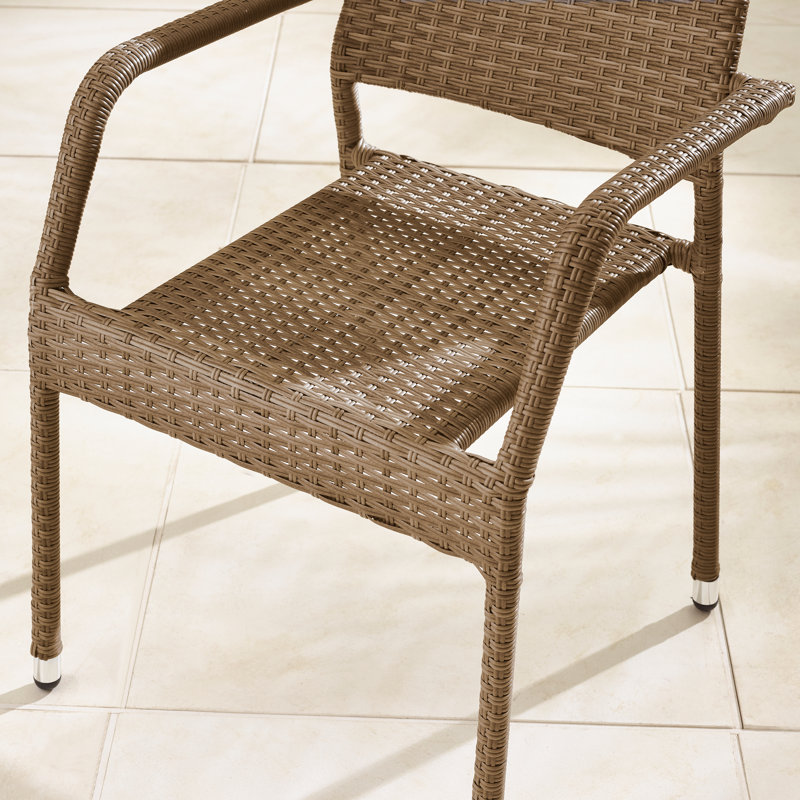 4 - Person Wicker Patio Dining Set with Round Table, Beige
