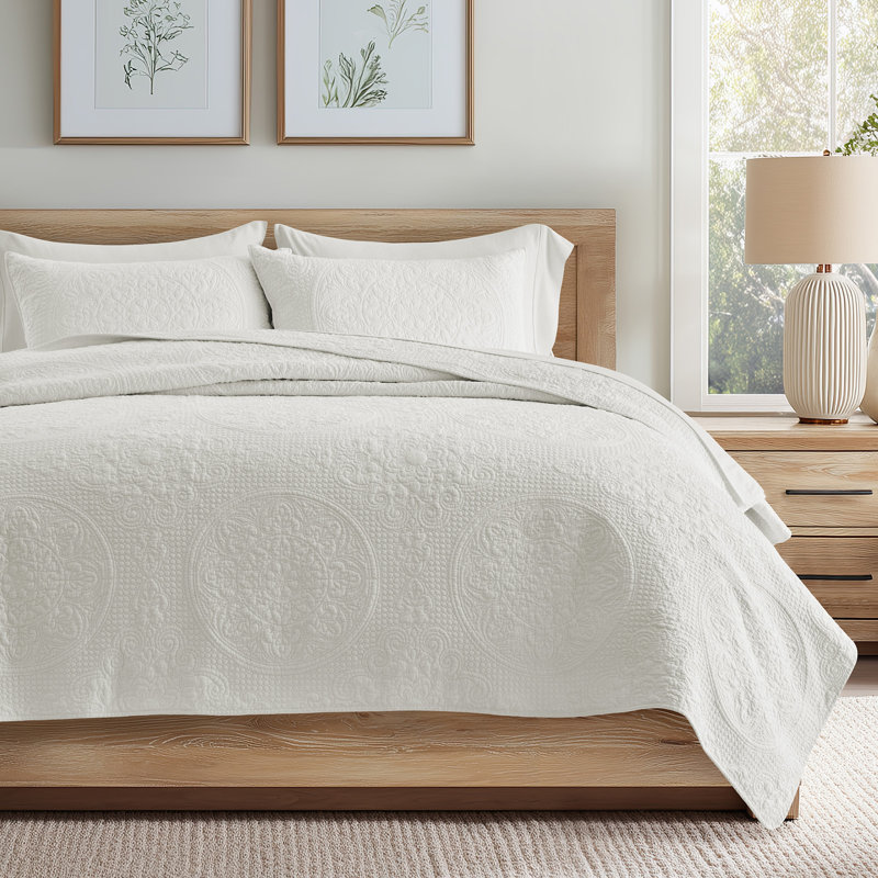 EverGrace Medallion Stitch Cotton Quilt Set - 3-Piece Quilted Bedding Set With Pillow Shams, Lightweight Breathable All-Season Bedspread Coverlet, 100% Cotton, Pre-Washed, OEKO-TEX Certified, Skin-Friendly