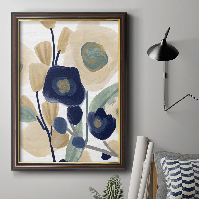 «Blue Poppy Cascade I», peinture sur toile encadrée, H 36 po x l 24 po x P 2,5 po