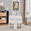 Fauteuil demi-tonneau rembourré en velours Teddy