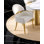 Deux fauteuils de style contemporain pour la salle à manger