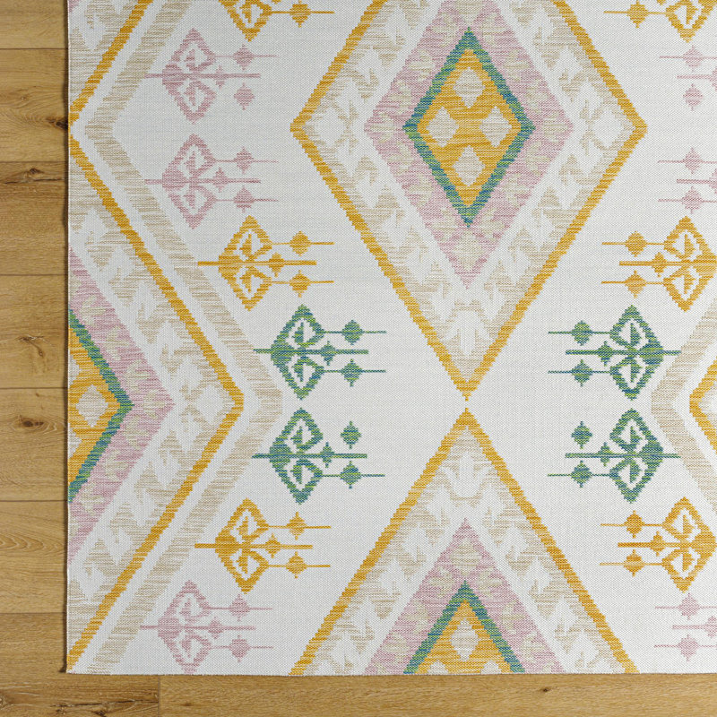 Yumie Indoor / Outdoor Rug, Rectangle 7'10" x 10'
