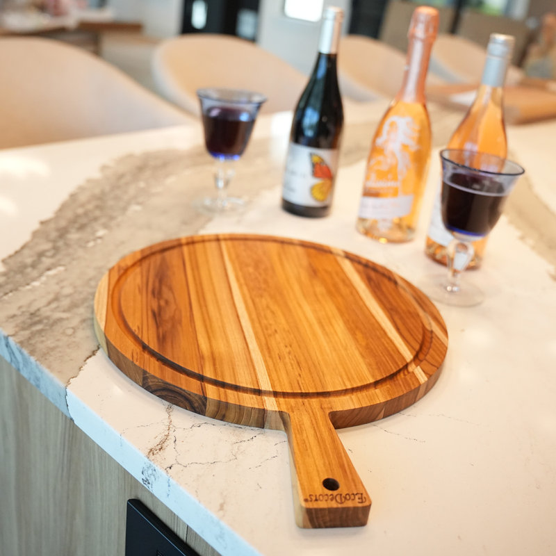 Planche à découper ronde en teck EcoDecors certifiée FSC avec poignée et rainure de jus, 18 x 14, 18 po x 14 po