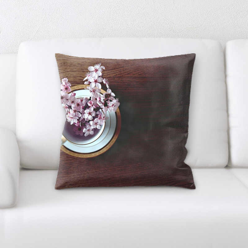 Coussin décoratif fleur dans un coussin de tasse Galilea