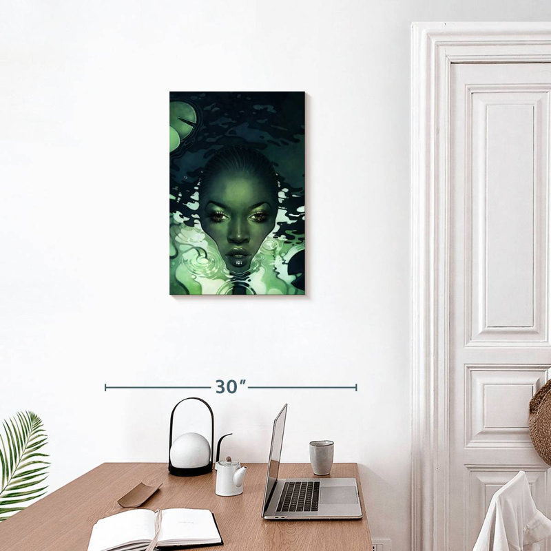 Leisha, femme verte dans une eau sombre, H 24 po x l 16 po