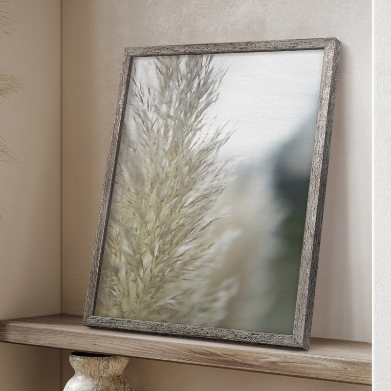 «Subtle Graminées IV», reproduction encadrée - bois massif, H 15 po x l 12 po