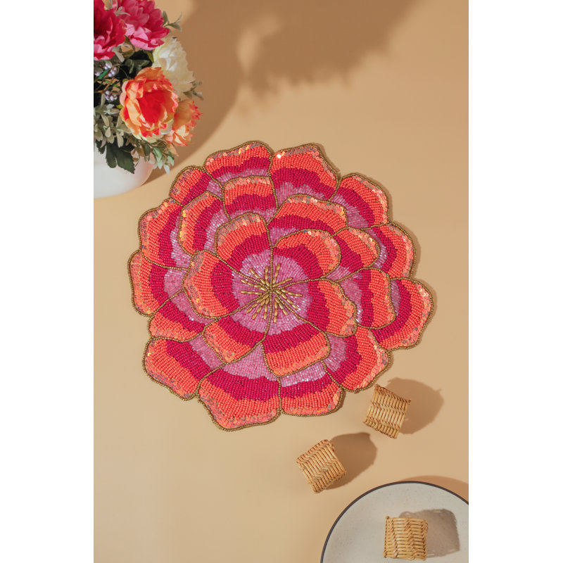 Le chargeur perlé «Peony Sunset»