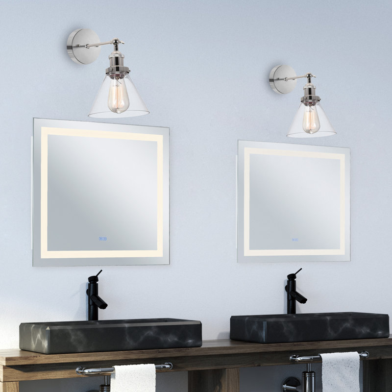 Applique murale 7 po en nickel poli - Luminaire de salle de bain moderne 1 lumière avec abat-jour conique en verre transparent et base d'ampoule E26 - Compatible avec DEL