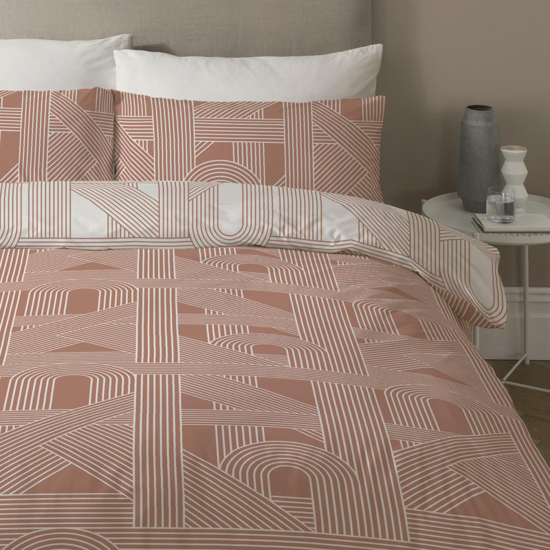 Averick Polyester Geometric Shapes Duvet Cover Set, Pink, Double - 2 Standard Pillowcase
