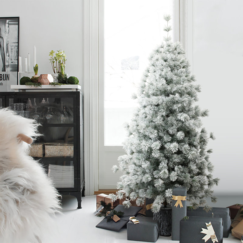 Arbre de Noël artificiel enneigé 5,5 pi