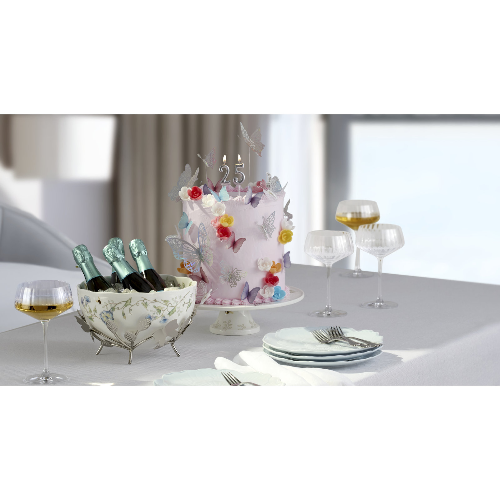 Porcelain Cake Stand