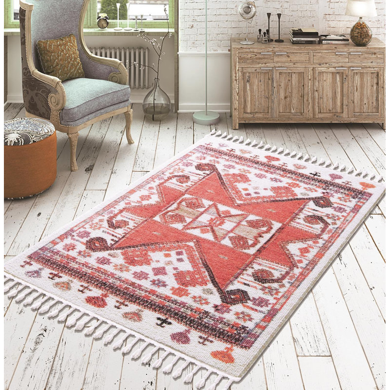 Tapis persan rectangulaire en polyamide tissé à la machine en rose / rouge, Rectangle 2 pi 7 po x 4 pi 11 po
