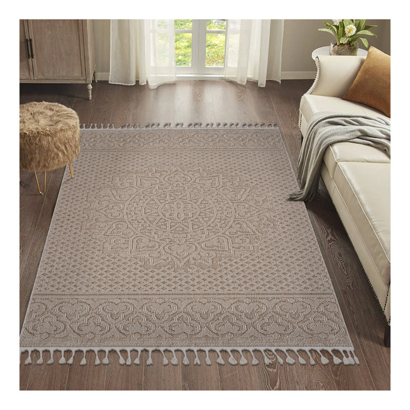 Collection Beige / Medallion Indoor / Outdoor Area Rug, Rectangle 4' x 6'2"