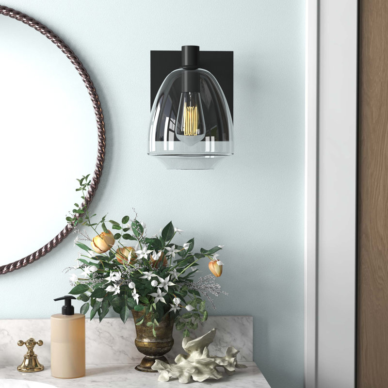 Caudillo Armed Sconce, Black