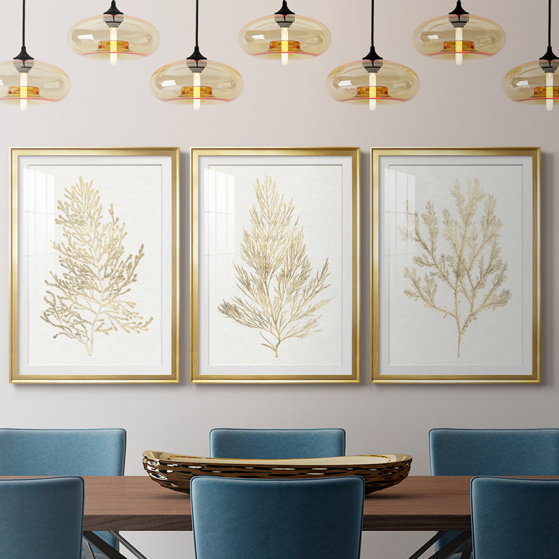 Gilded Algae IV - reproduction encadrée sur mesure de qualité supérieure - 3 pièces, H 21 po x l 30 po, Doré