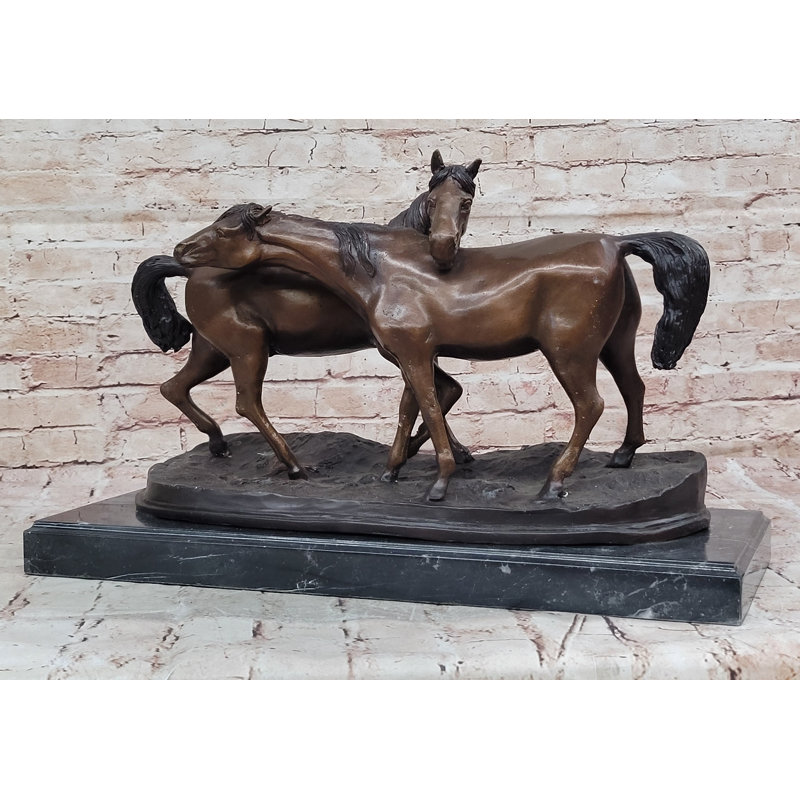 Sculpture en bronze de chevaux - paire d'étalons broutant sur une base en marbre